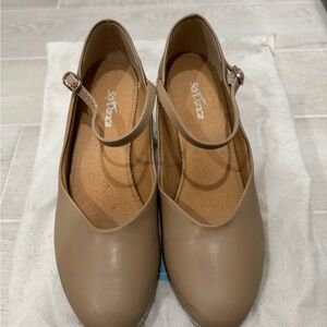 So Danca Women's Tan Mary Jane suede Bottom Dance shoes